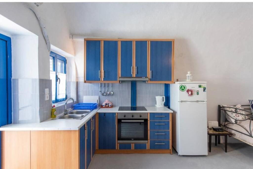 Easy Going Santorini House Apartment